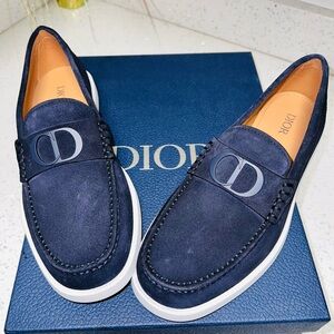 Dior Men's Navy Granville Loafer
Navy Blue Suede